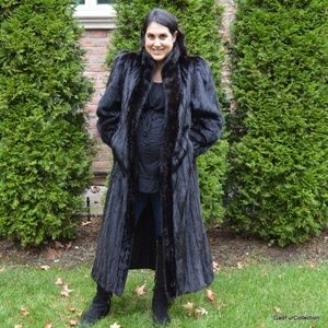 Mink Black Full Length Fur Coat Size Size 8-10